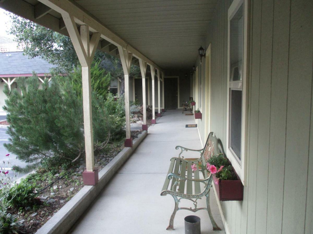Virginia City Inn エクステリア 写真
